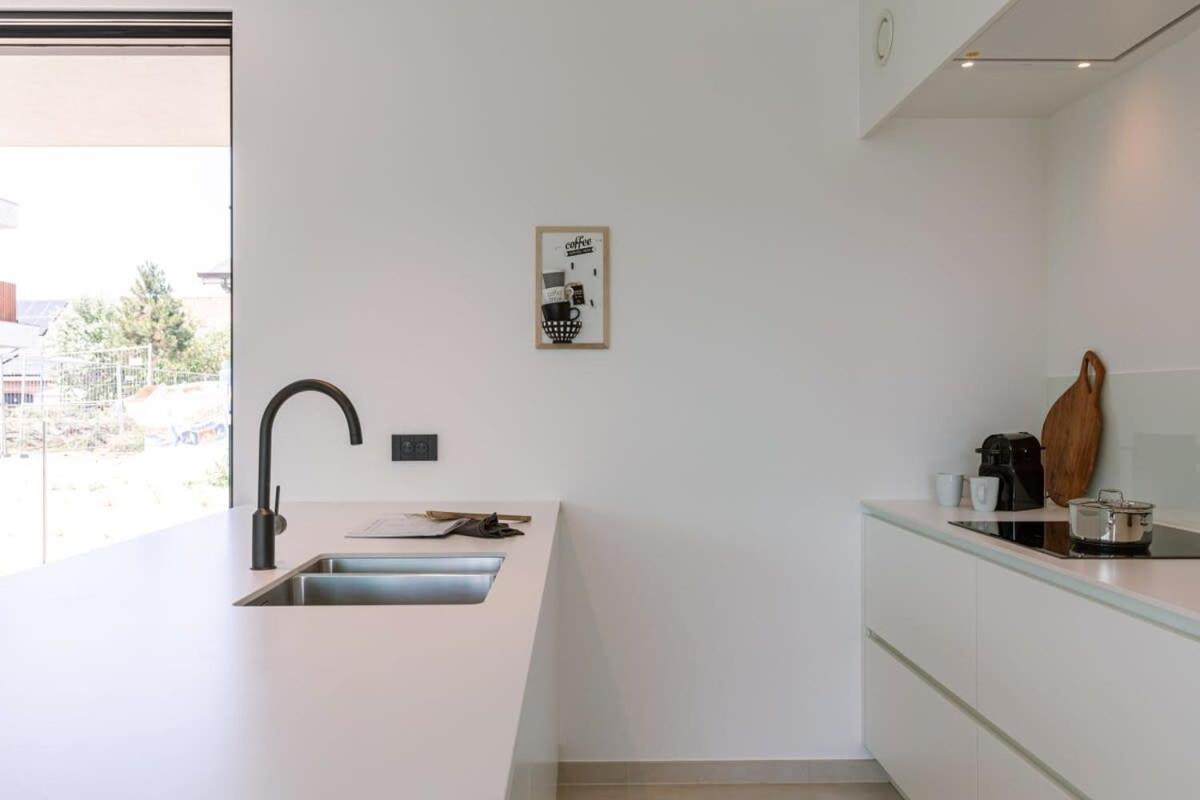 New, Luxurious And Modern Apartment With Private Parking Koksijde Exteriér fotografie