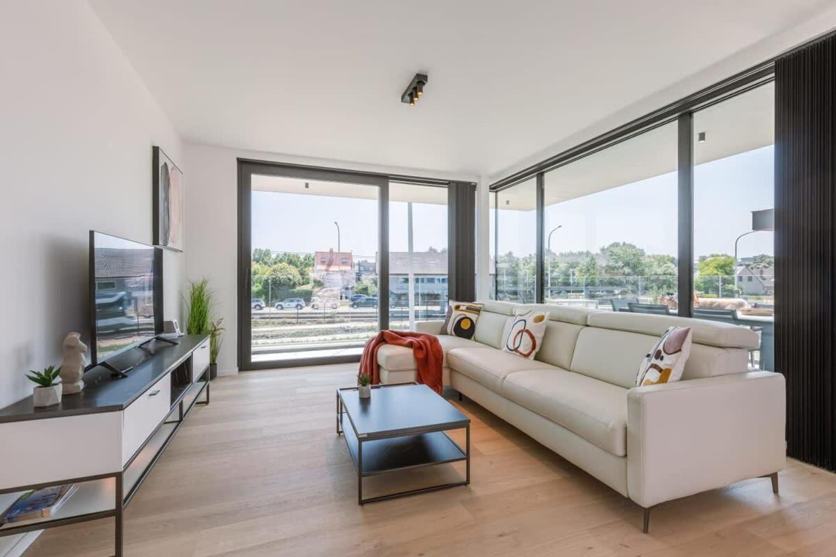 New, Luxurious And Modern Apartment With Private Parking Koksijde Exteriér fotografie